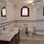 Cala Blanca 15 *